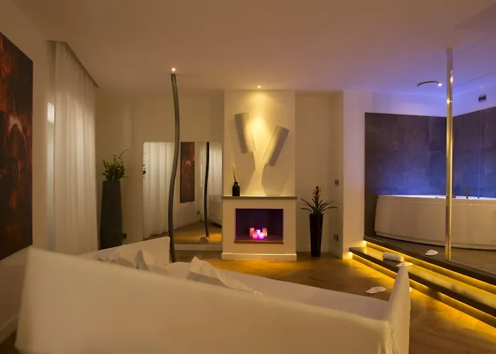 Suitesistina For Brave Lovers Bed & Breakfast Rome