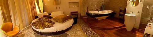Bed & Breakfast Suitesistina For Brave Lovers