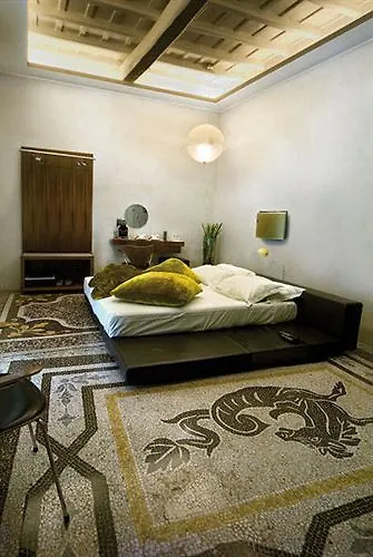 Bed & Breakfast Suitesistina For Brave Lovers 4*
